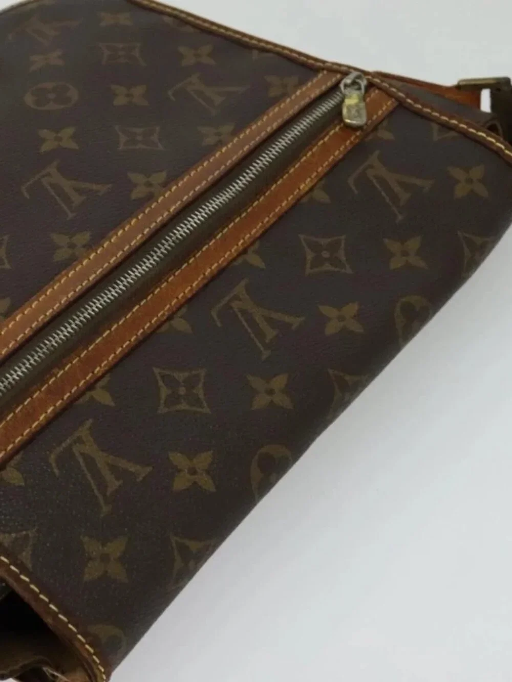 LOUIS VUITTON Monogram Messenger Bosphore PM Shoulder Bag M40106 LV Auth 129221